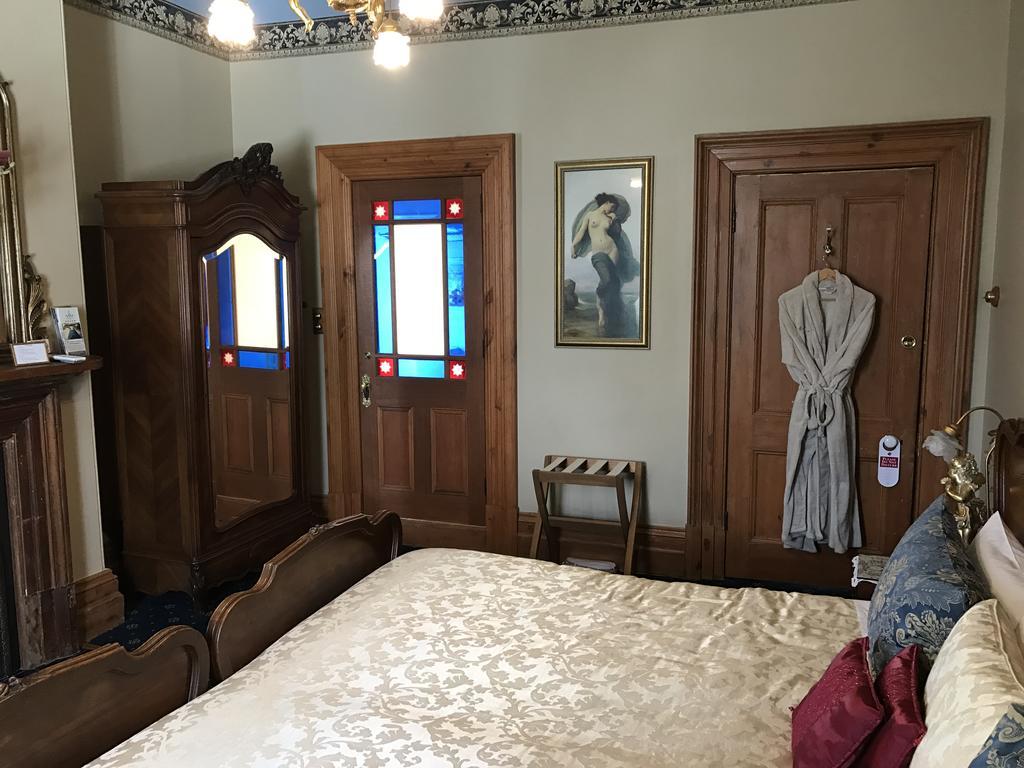 Freeman On Ford Bed & Breakfast Beechworth Bagian luar foto