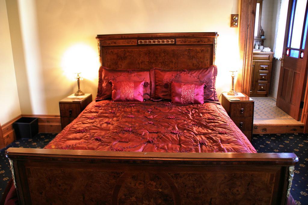 Freeman On Ford Bed & Breakfast Beechworth Bagian luar foto