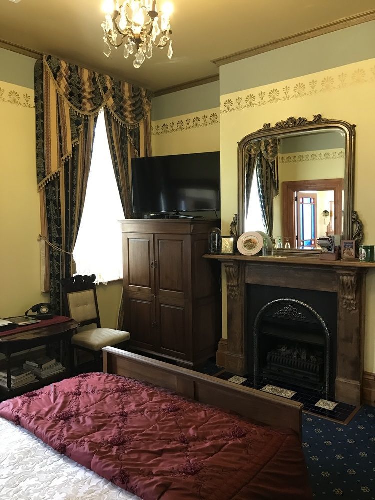 Freeman On Ford Bed & Breakfast Beechworth Bagian luar foto