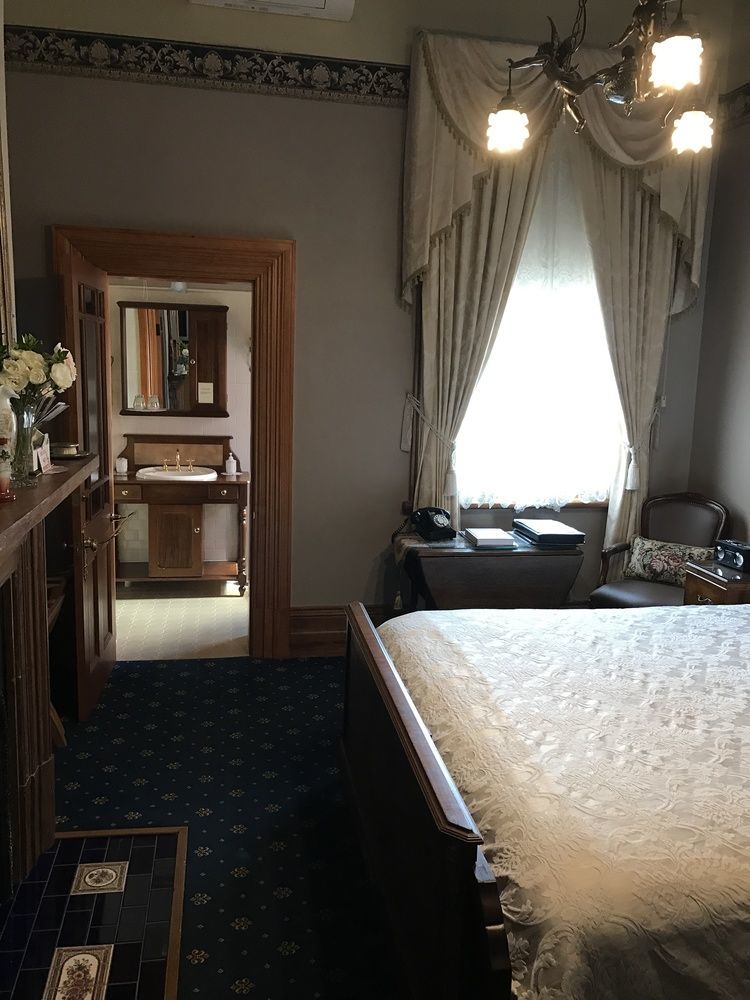 Freeman On Ford Bed & Breakfast Beechworth Bagian luar foto